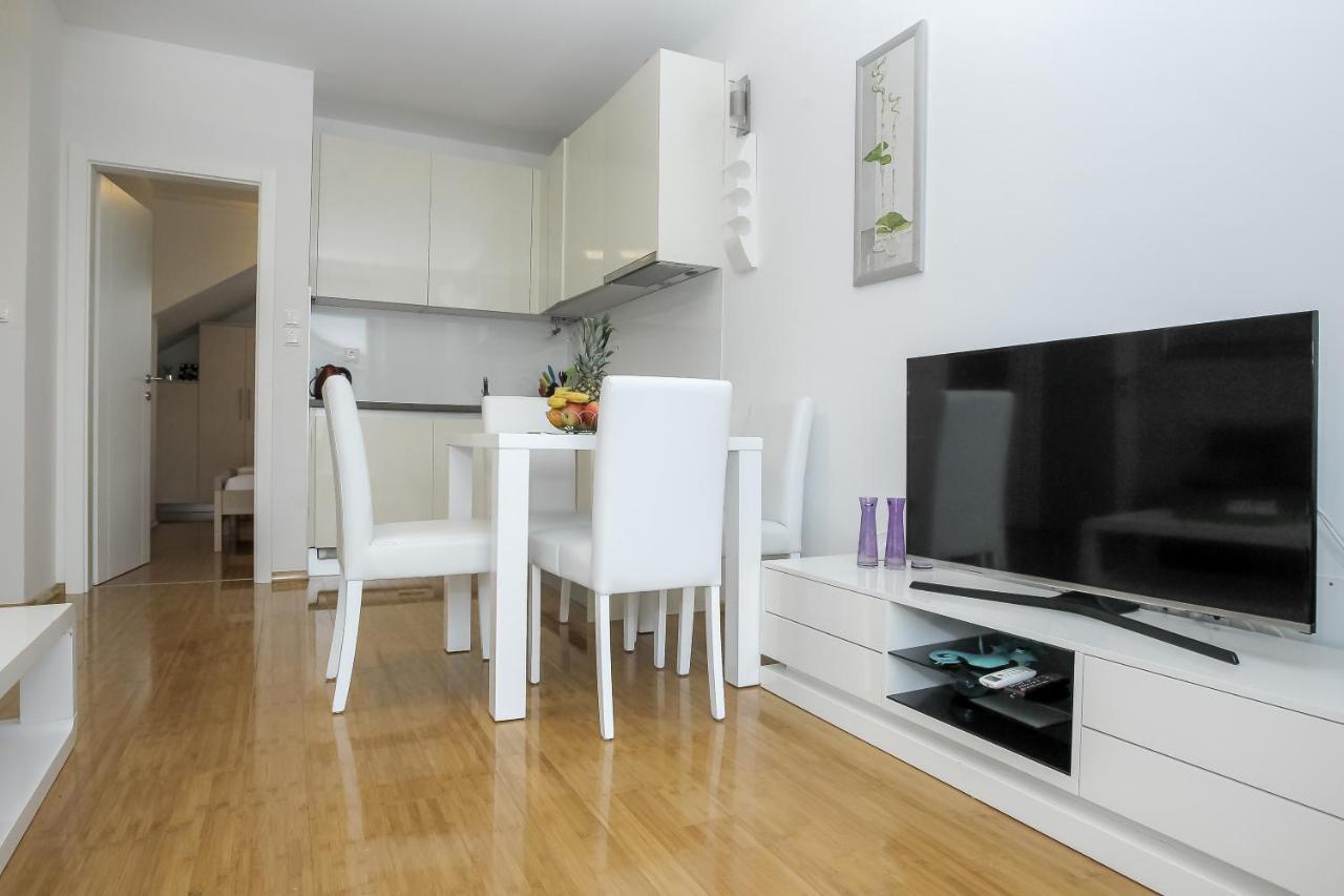 Apartments Tomana Novalja Habitación foto